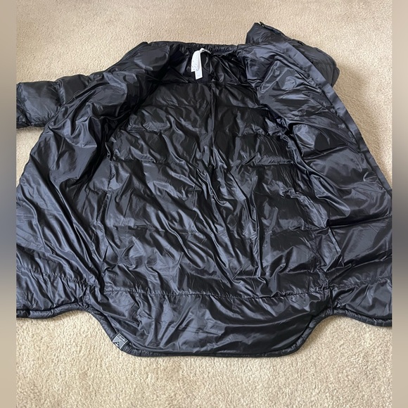 Oiselle Black Kara Puffer Shacket Sz XS - Picture 5 of 6